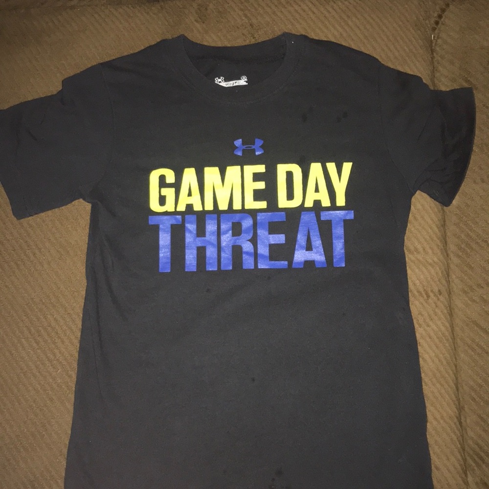 Under Armour t shirt